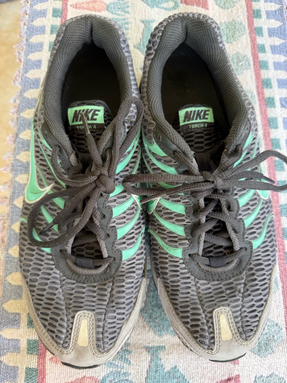 Nike Women's Air Max Torch Athletic Shoes, size 8.5, running workout trainers